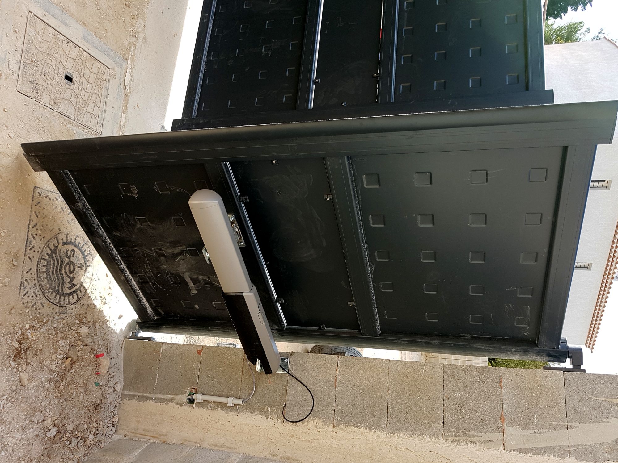 portall électrique al battant à Gignac la Nerthe (13180)